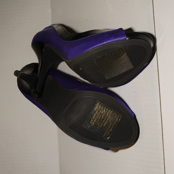 Size 8 Forever ❤️ selected by Paula Abdul Black and Purple High Heel - Picture 5 of 8